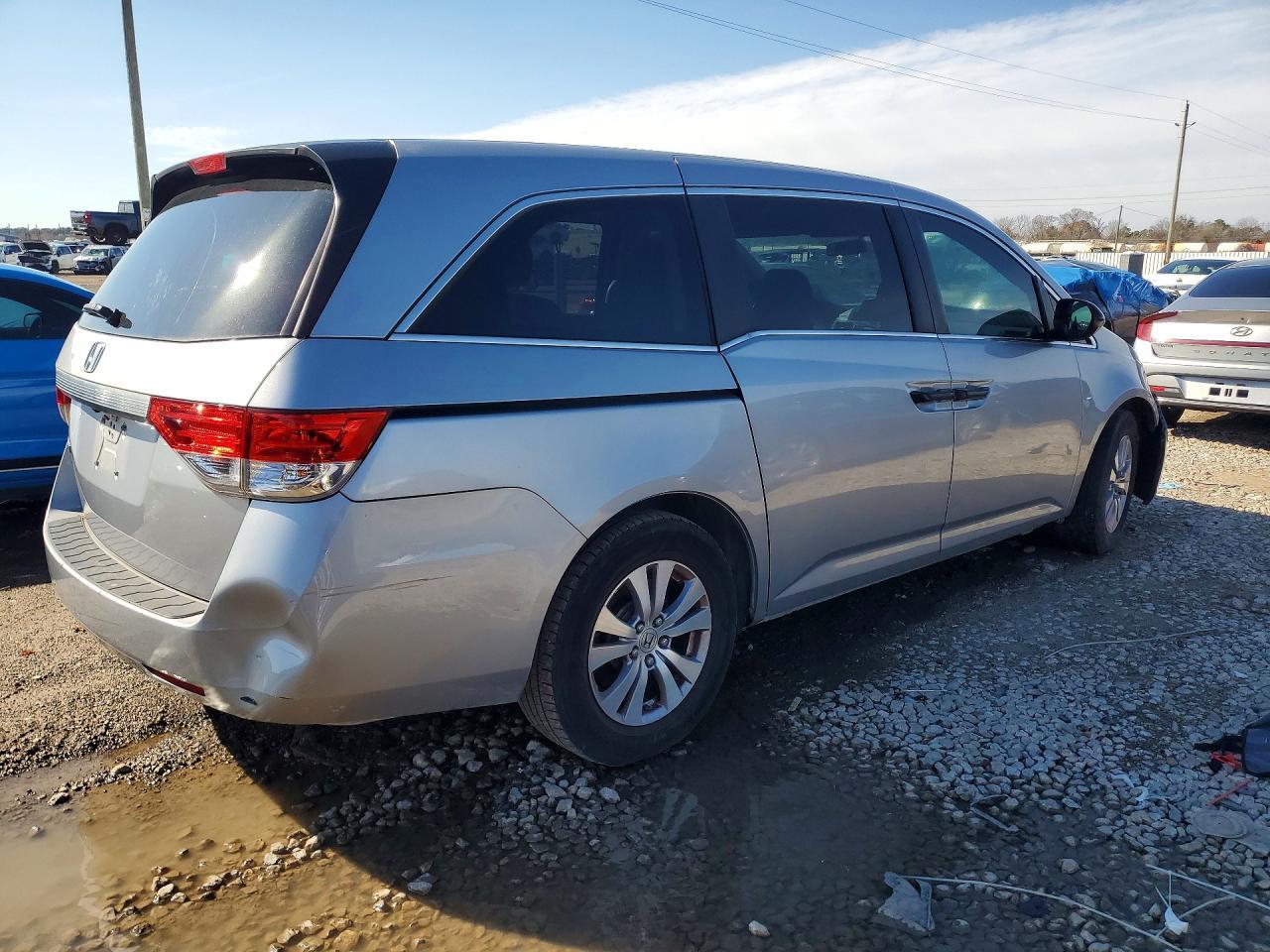 2016 Honda Odyssey Lx - Фото 3