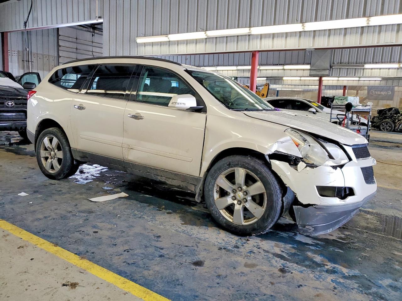 2011 Chevrolet Traverse Lt - Фото 4