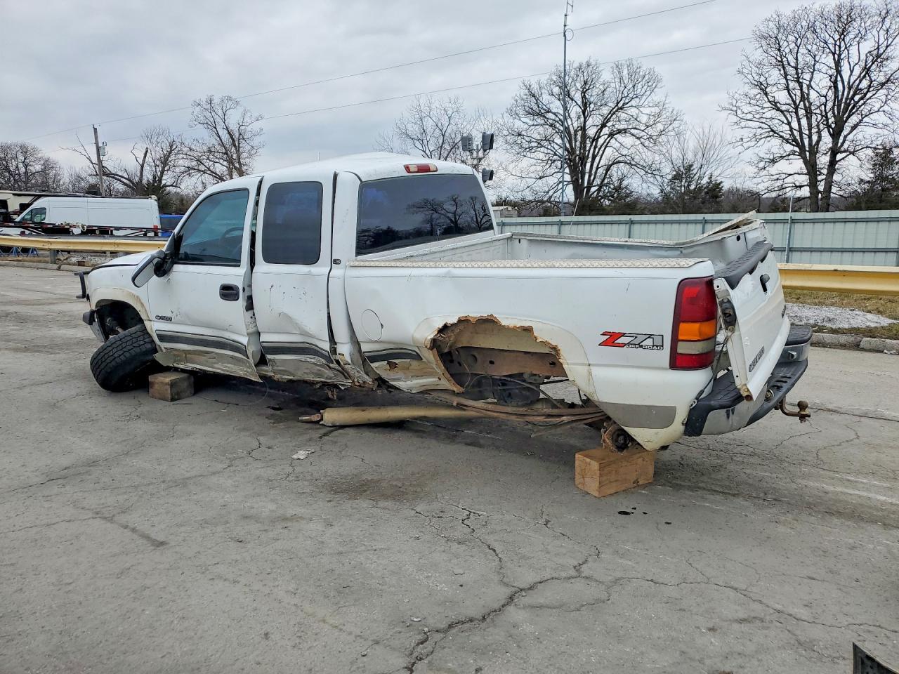 2000 Chevrolet Silverado K1500 - Фото 2