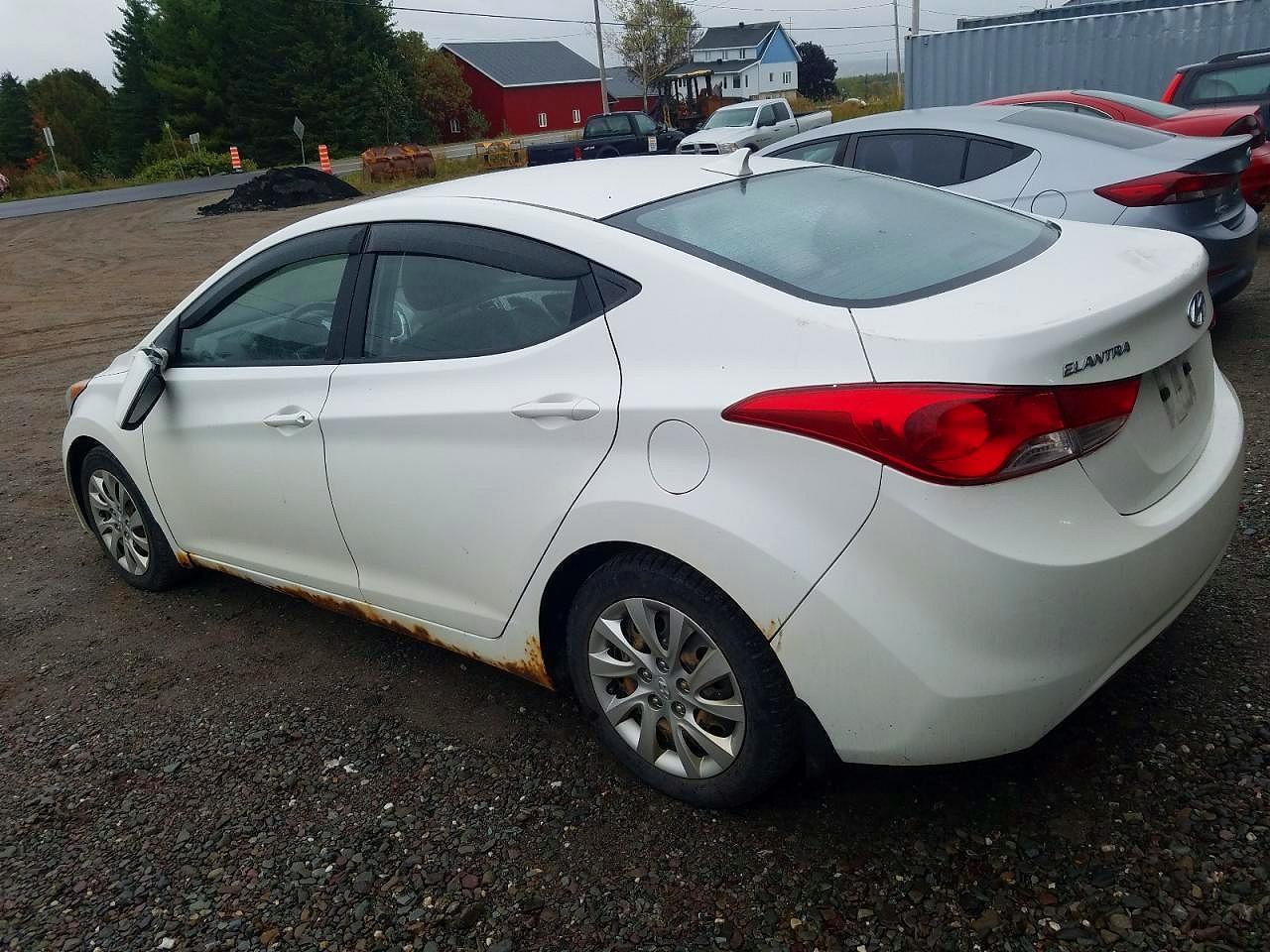 2012 Hyundai Elantra Gls - Image 2