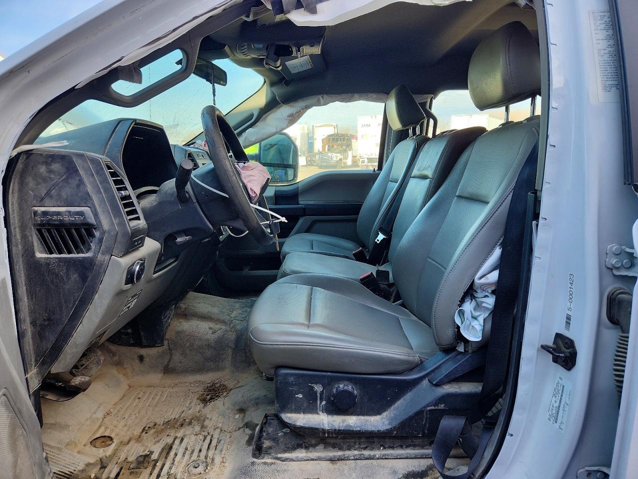 2022 Ford F550 Super Duty Flatbed Truck - Фото 7