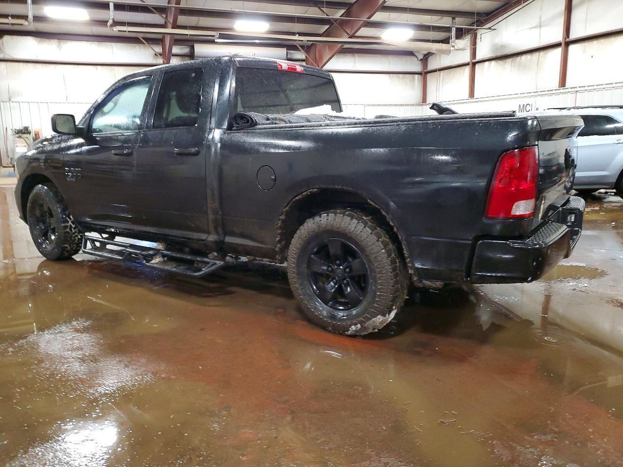 2019 Ram 1500 Classic Tradesman - Фото 2