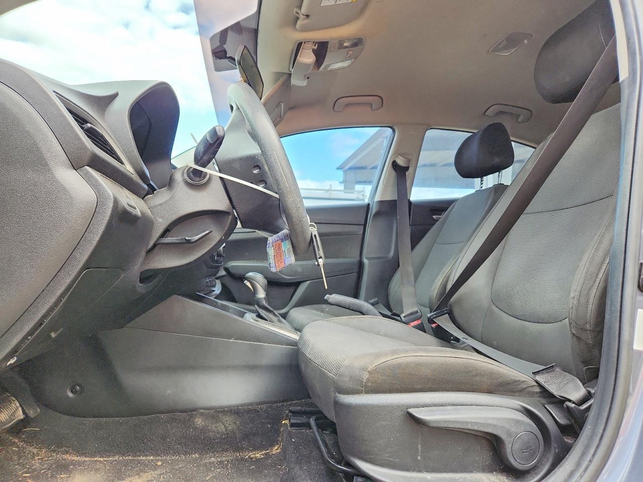 2019 Hyundai Accent Se - Фото 7