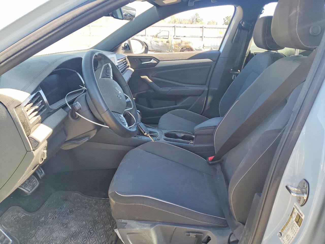 2025 Volkswagen Jetta Sport - Фото 7
