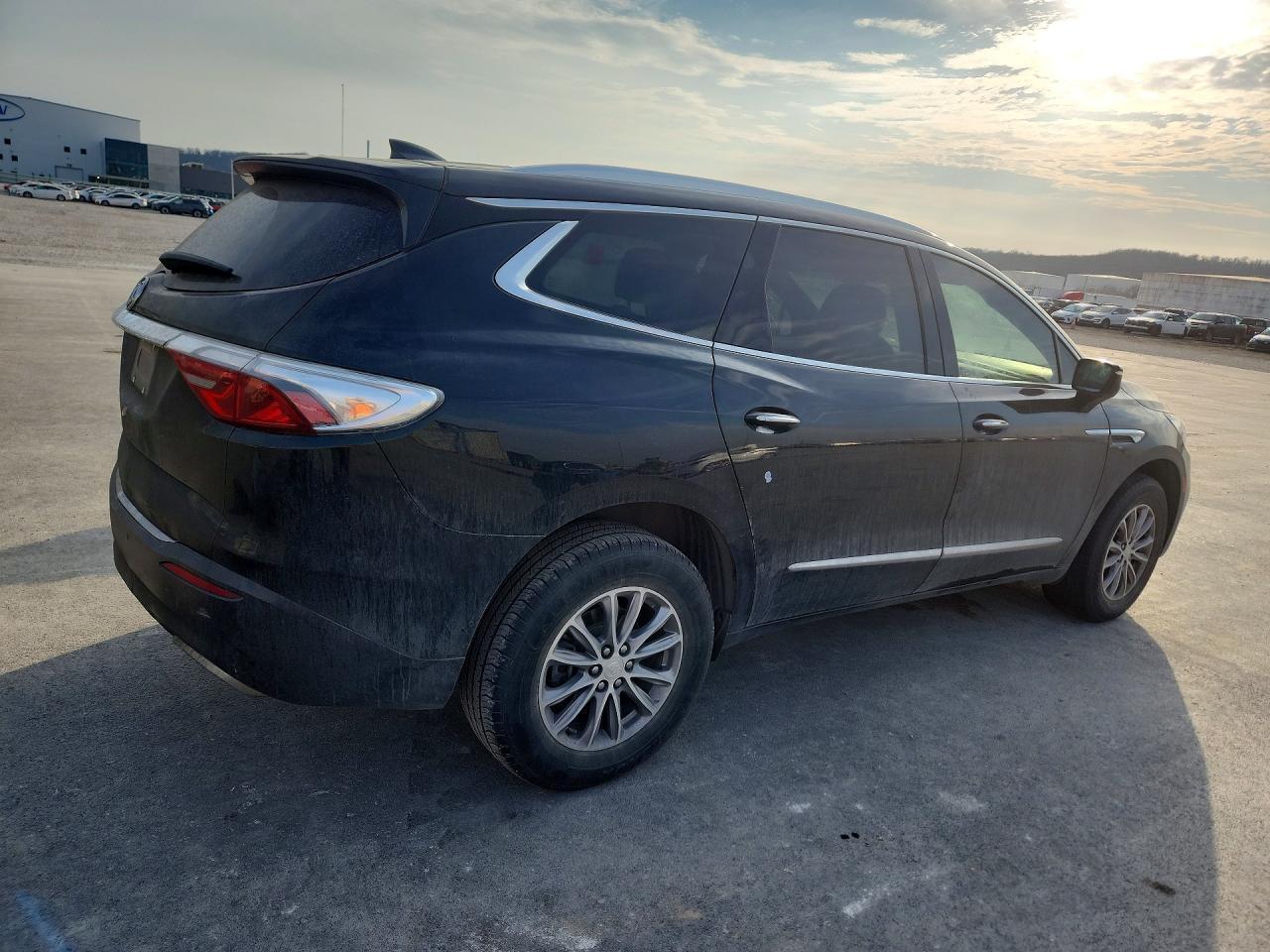2022 Buick Enclave Premium - Фото 3