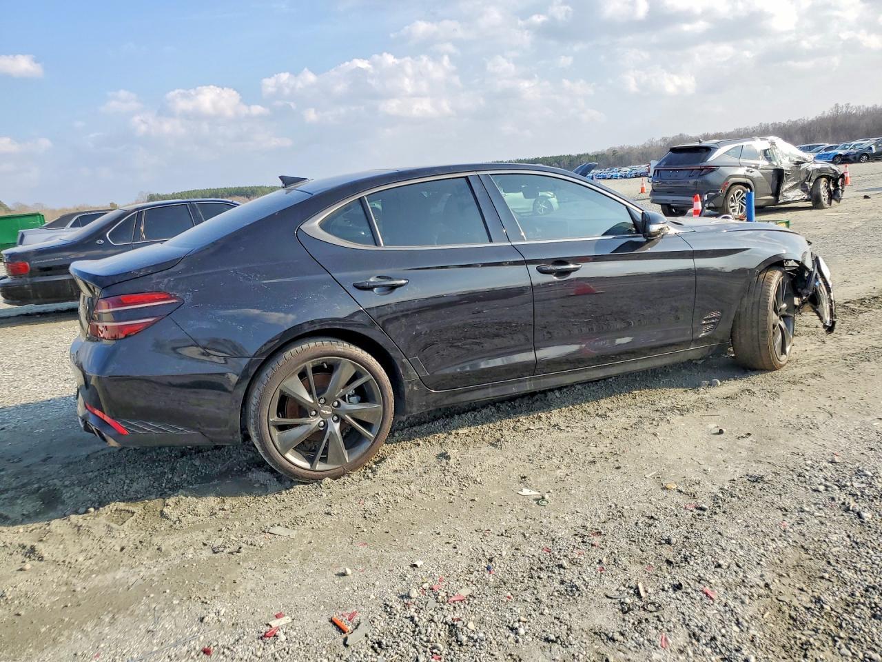 2023 Genesis G70 2.0T - Image 3