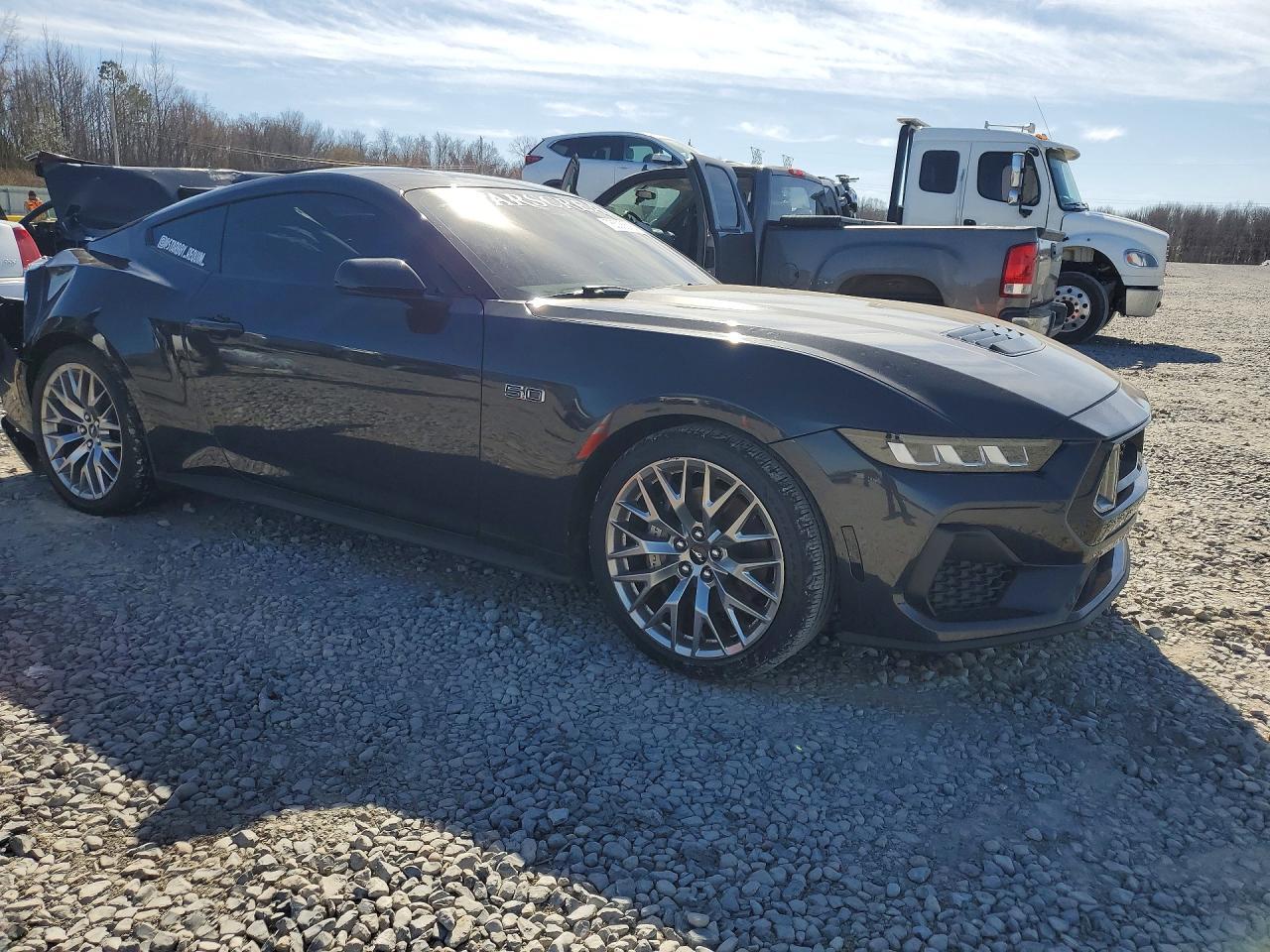 2024 Ford Mustang Gt - Фото 4
