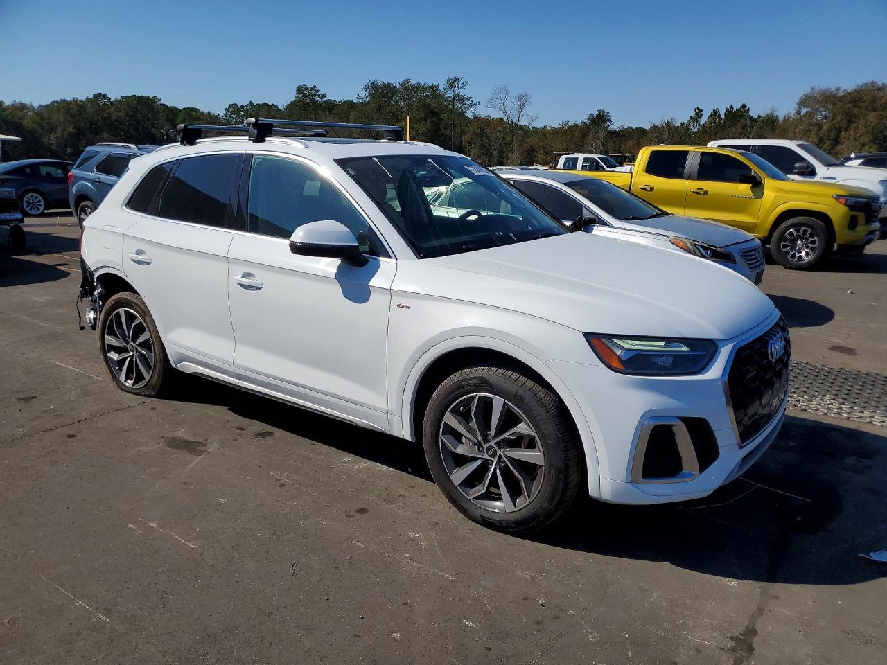 2024 Audi Q5 Premium 45 - Image 4