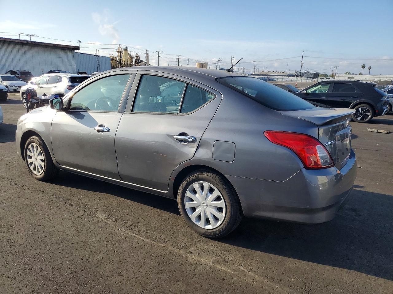2019 Nissan Versa S - Image 2