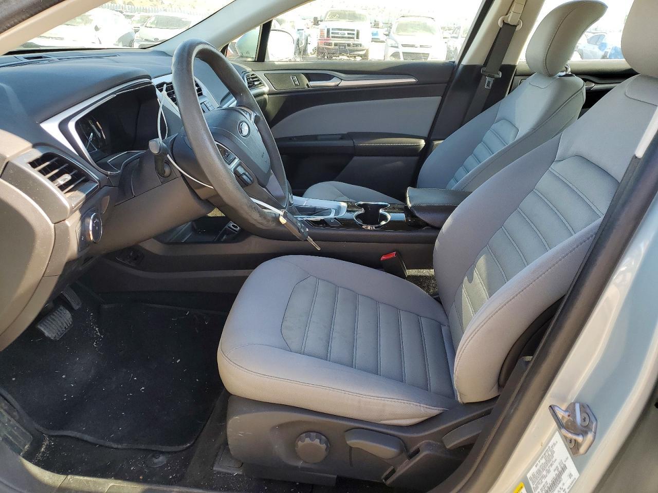 2014 Ford Fusion S Hybrid - Фото 7