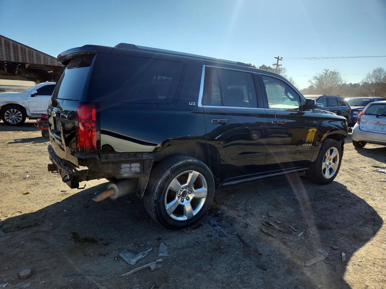 2016 Chevrolet Tahoe C1500 Ltz - Image 3