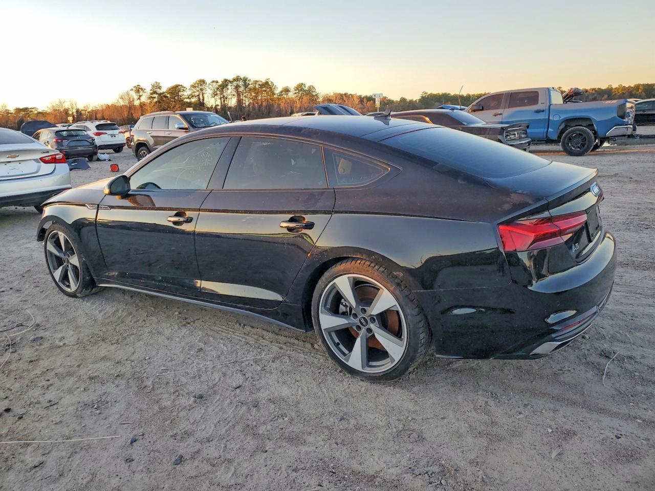 2021 Audi A5 Premium Plus 45 - Фото 2