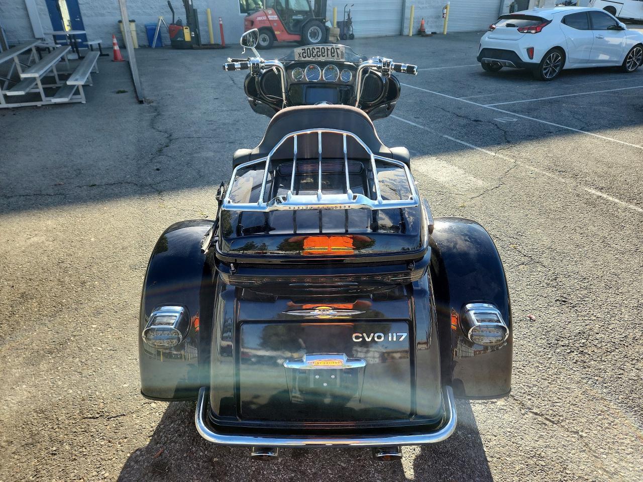 2022 Harley-Davidson Flhtcutgse - Image 4