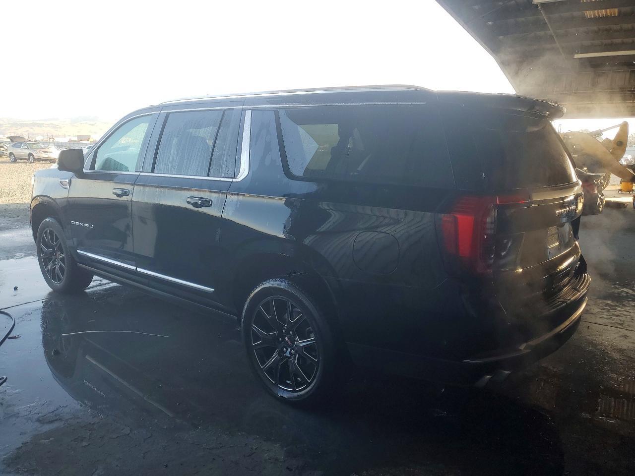 2025 GMC Yukon Xl Denali - Фото 2