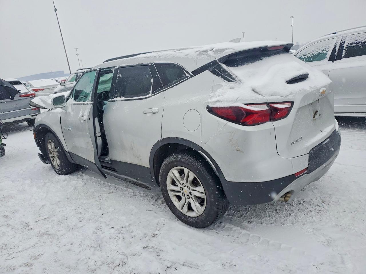 2020 Chevrolet Blazer 2Lt - Image 2