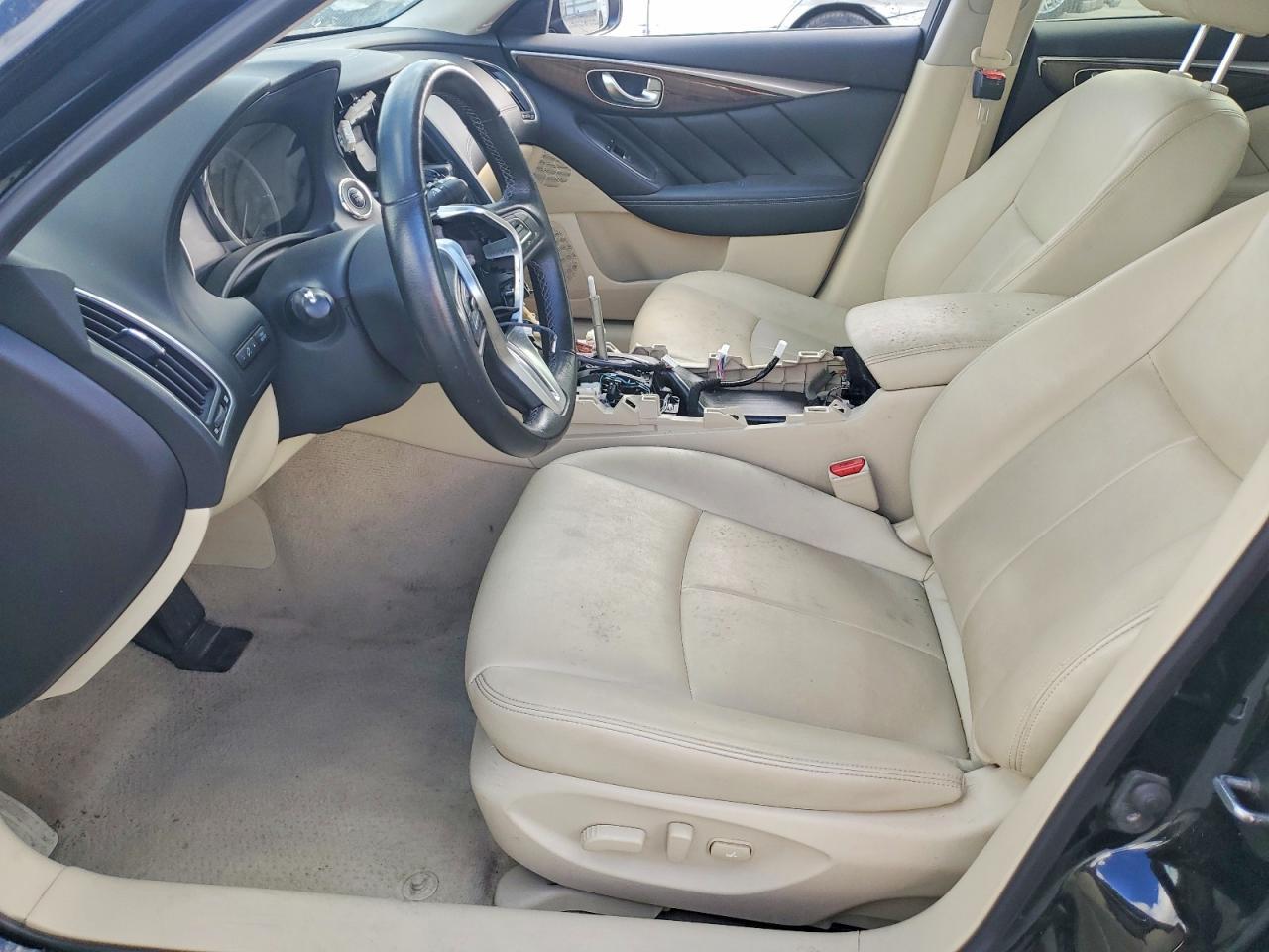 2018 Infiniti Q50 Luxe - Image 7