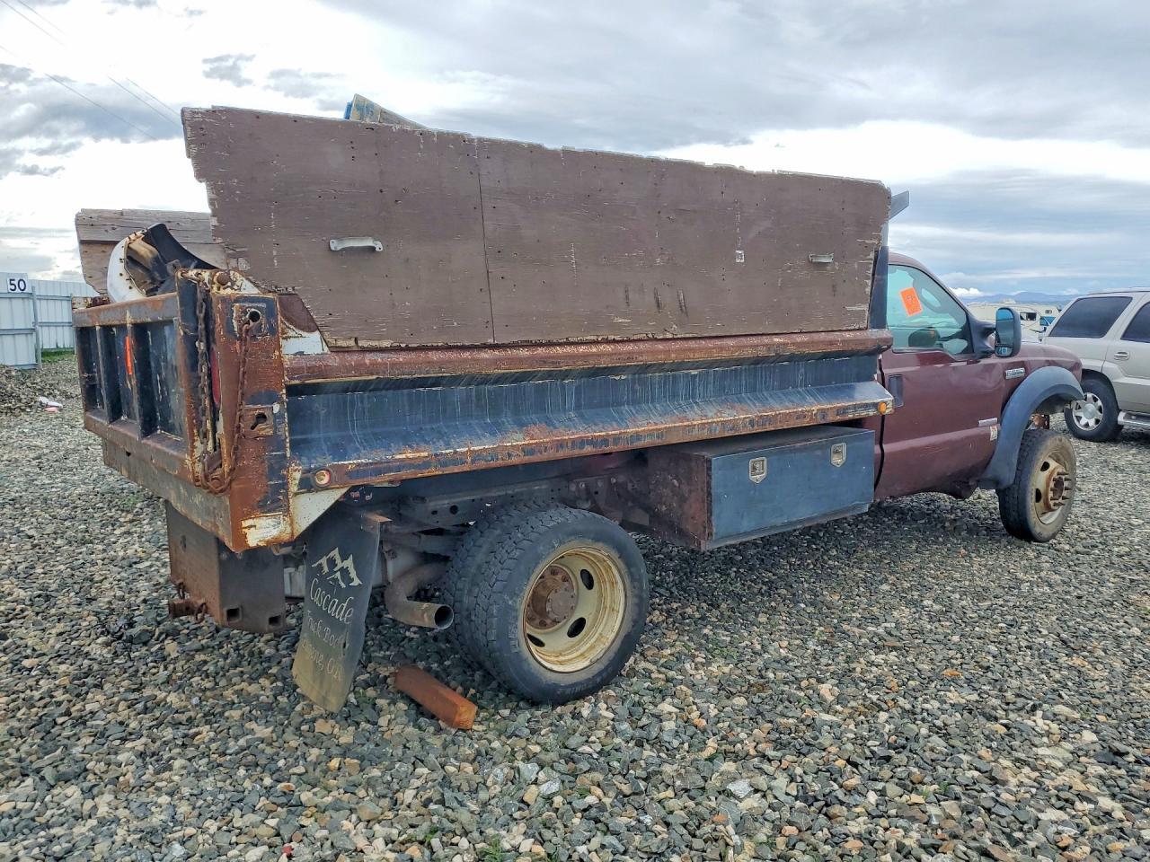2007 Ford F550 Super Duty Dump Truck - Image 3