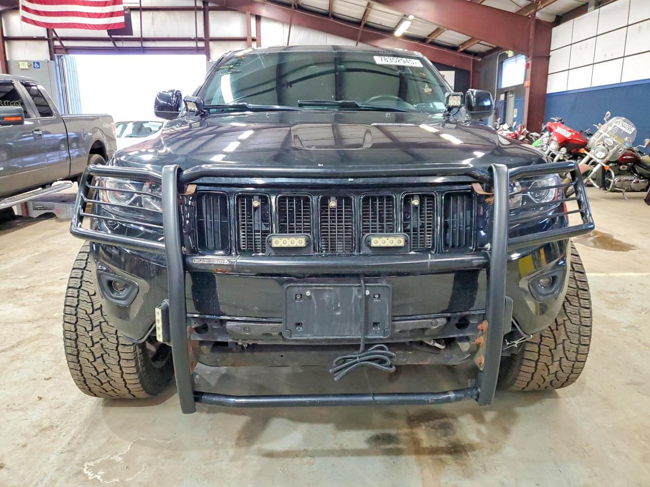 2014 Jeep Grand Cherokee Laredo - Image 5