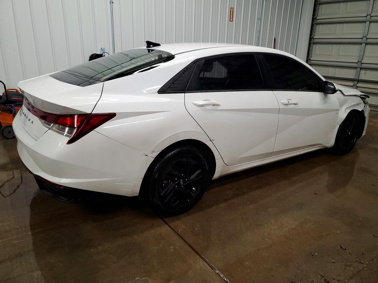 2021 Hyundai Elantra Sel - Фото 3
