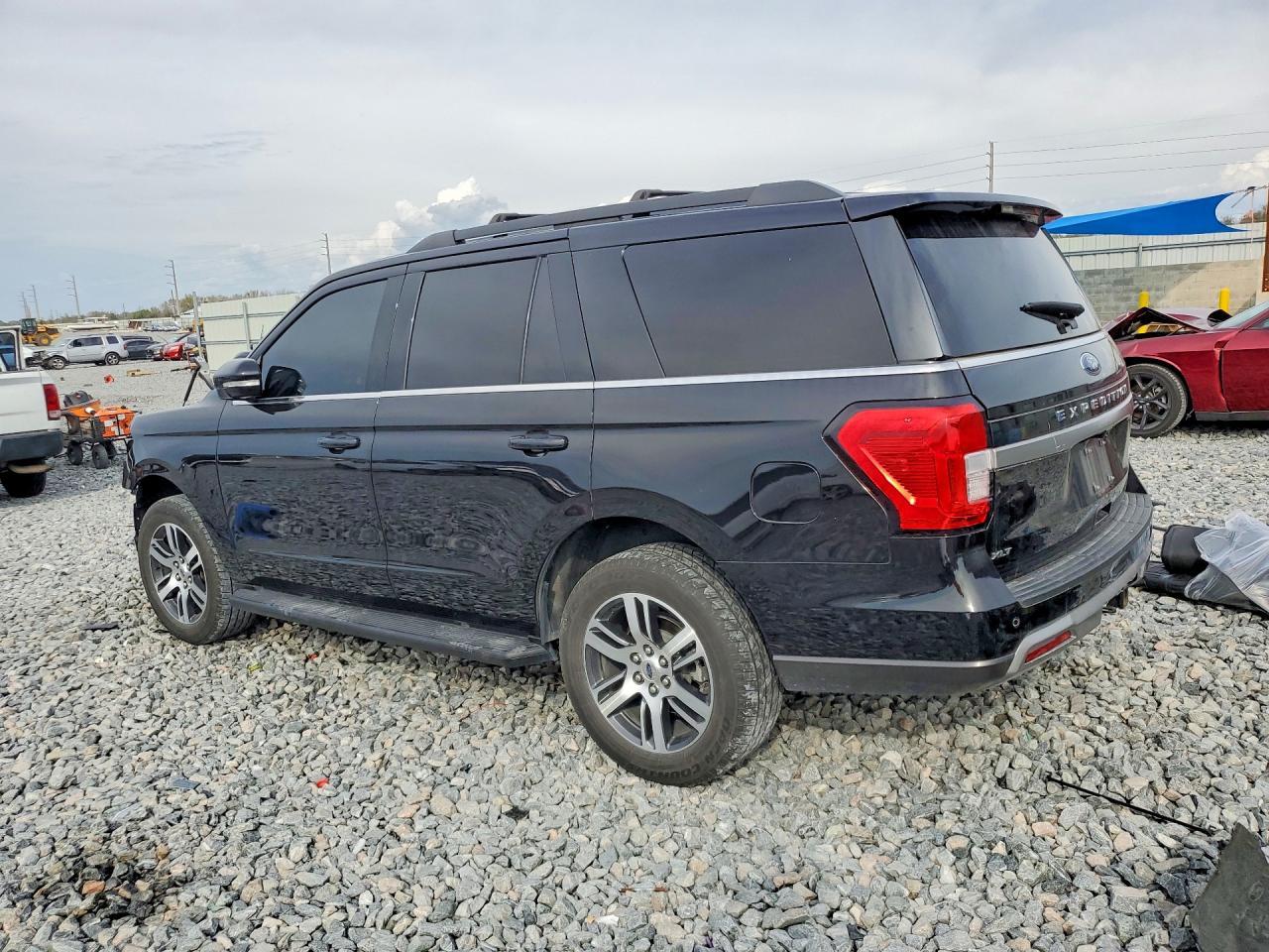 2024 Ford Expedition Xlt - Фото 2