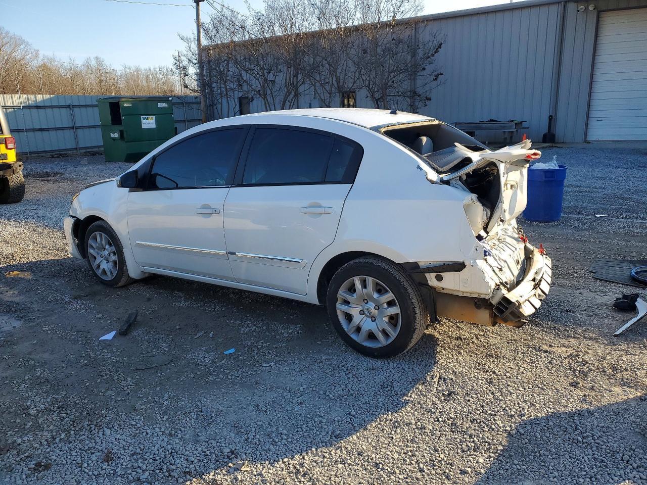 2012 Nissan Sentra 2.0 - Image 2