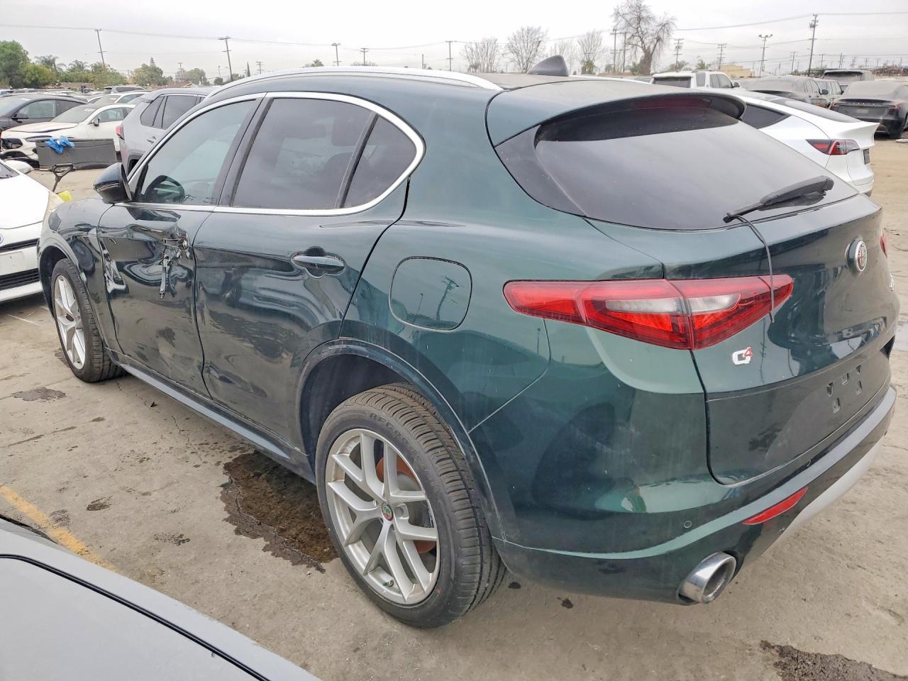 2021 Alfa Romeo Stelvio Ti - Фото 2