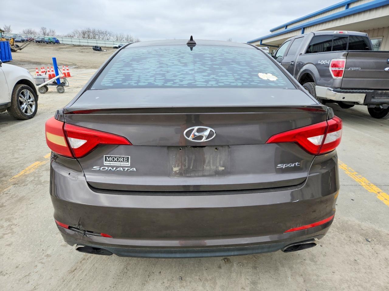 2016 Hyundai Sonata Sport - Image 6