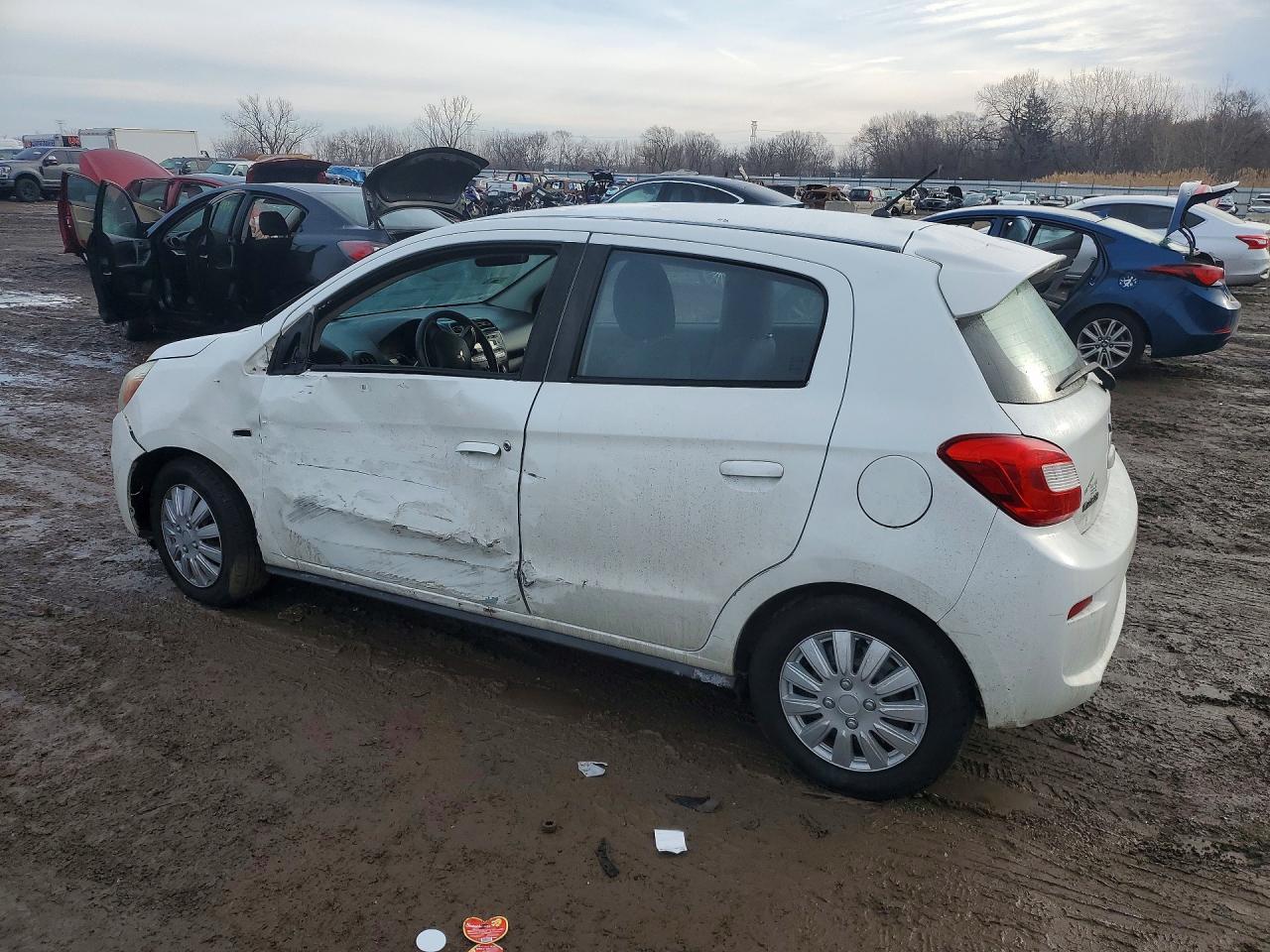 2017 Mitsubishi Mirage Es - Фото 2