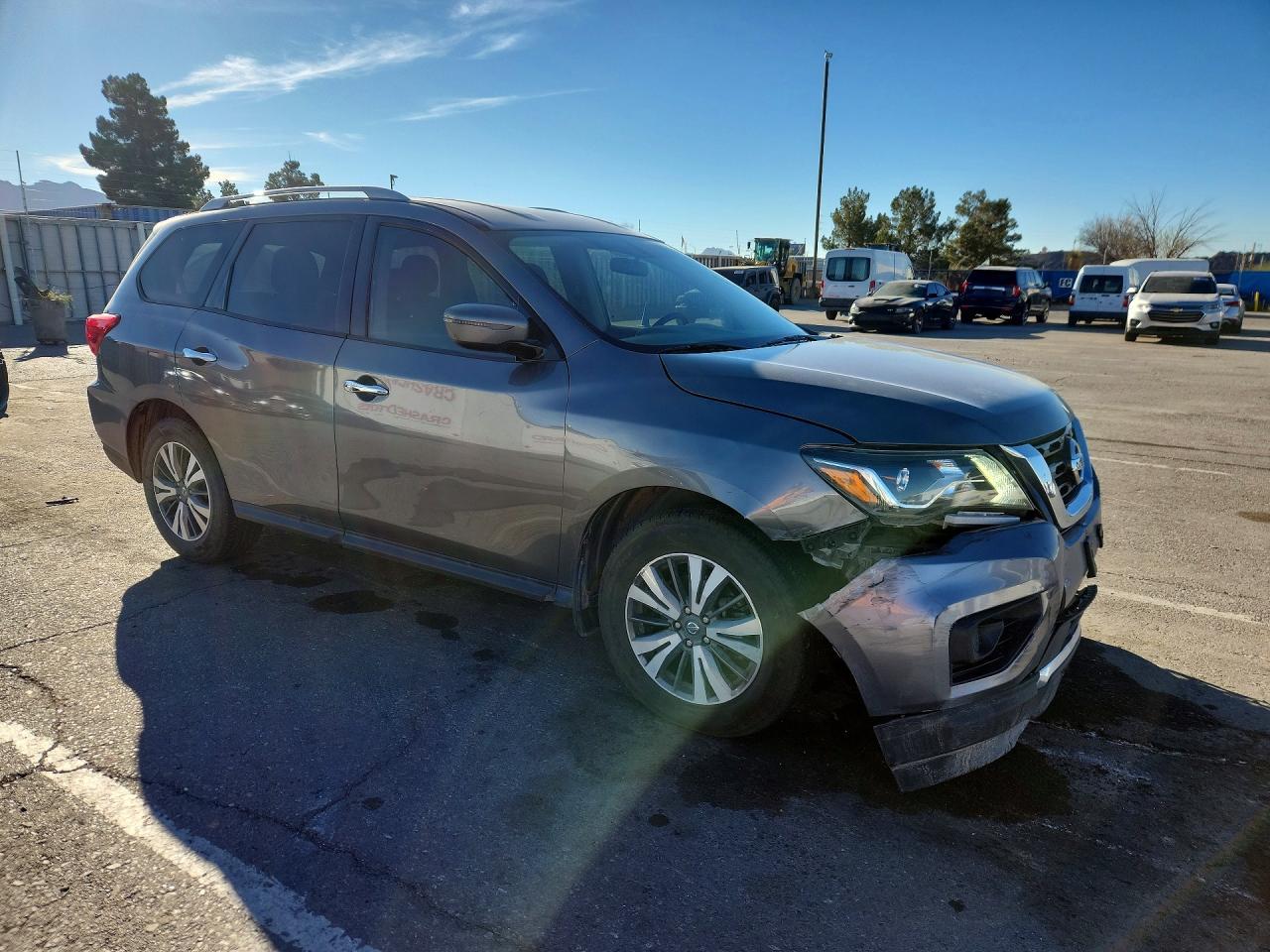 2020 Nissan Pathfinder S - Image 4