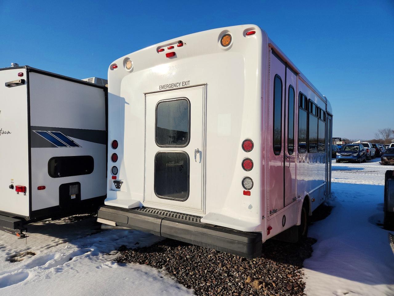 2025 Ford E450 Shuttle Bus - Фото 3