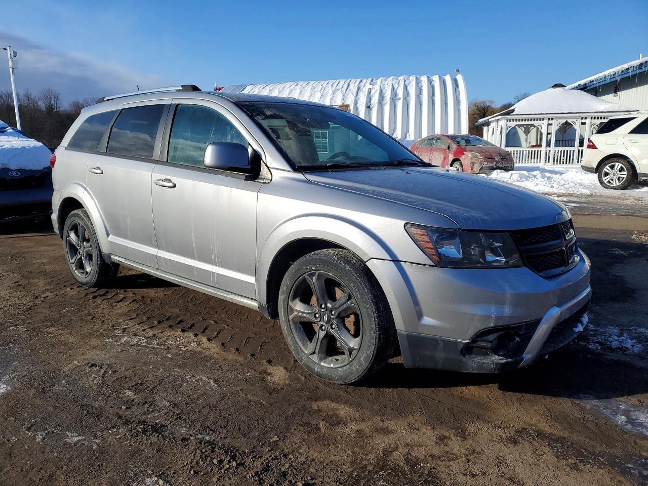 2018 Dodge Journey Crossroad - Image 4