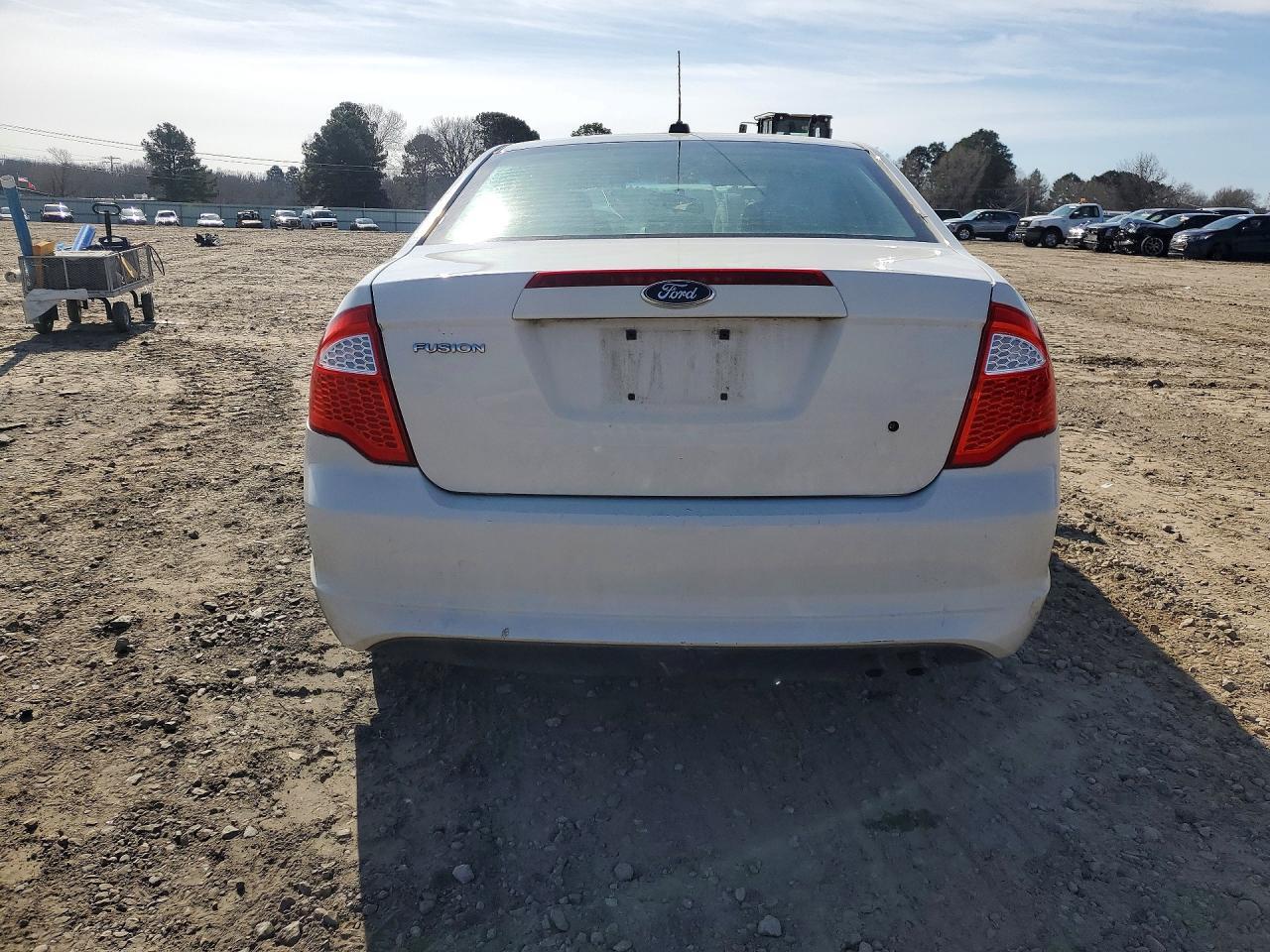 2011 Ford Fusion S - Фото 6