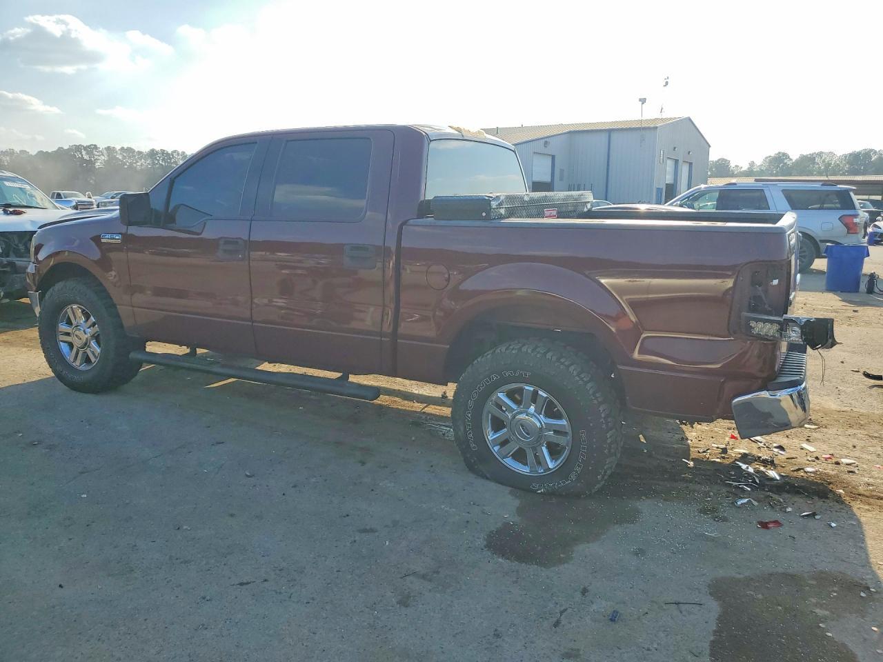 2005 Ford F150 Supercrew - Image 2