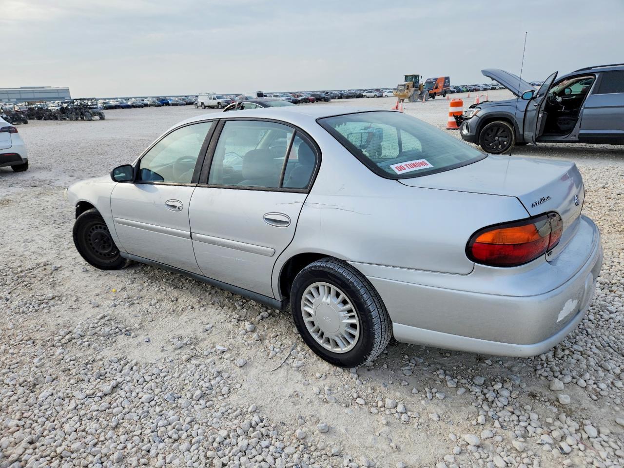 2002 Chevrolet Malibu - Image 2