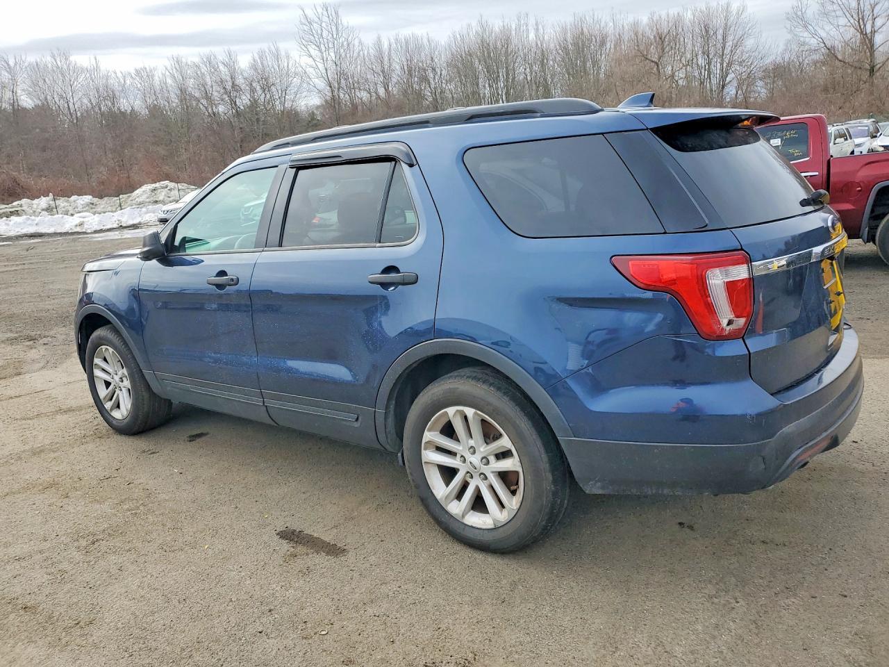 2016 Ford Explorer - Фото 2