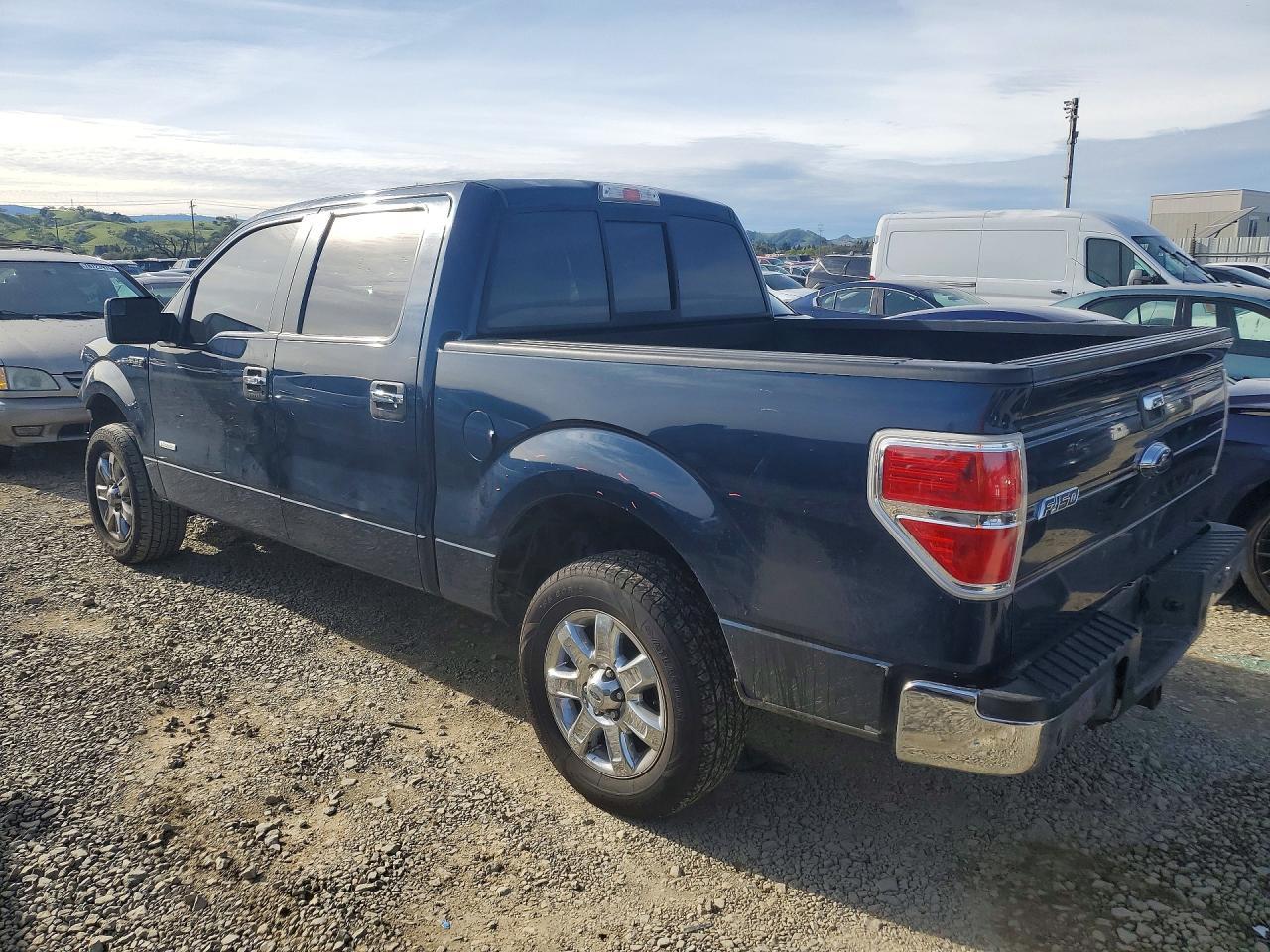 2013 Ford F150 Supercrew - Фото 2