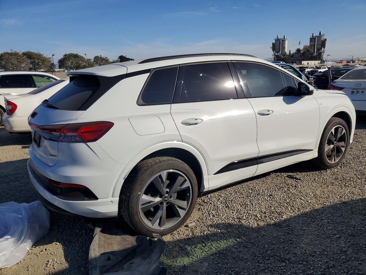 2024 Audi Q4 E-Tron Premium Plus - Фото 3