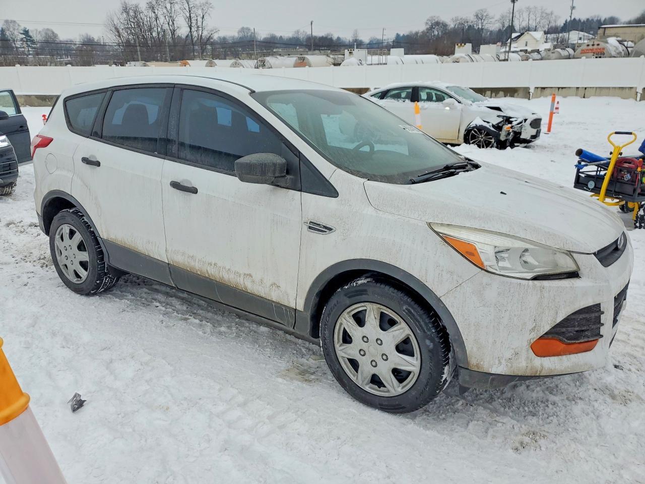 2016 Ford Escape S - Фото 4