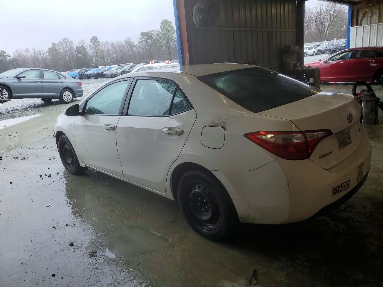 2016 Toyota Corolla Le - Фото 2