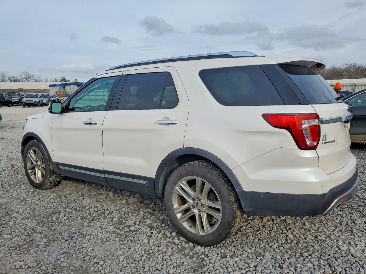 2016 Ford Explorer Limited - Фото 2
