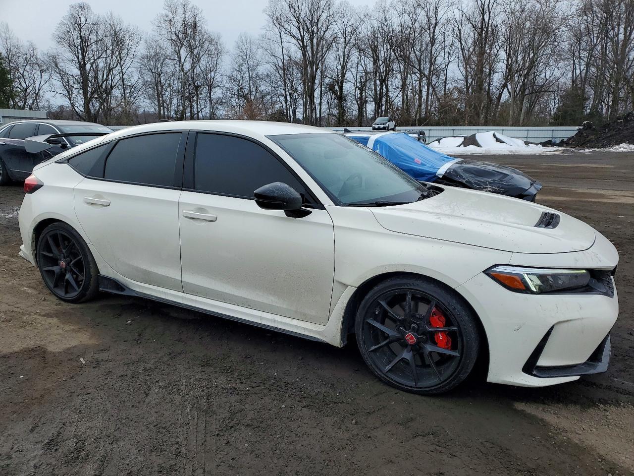 2025 Honda Civic Type-R - Image 4