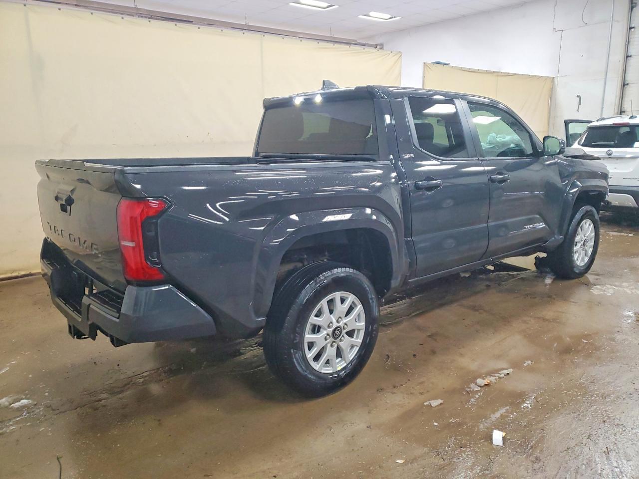 2025 Toyota Tacoma Sr5 - Image 3