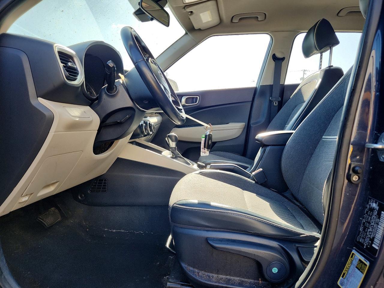 2021 Hyundai Venue Denim - Image 7