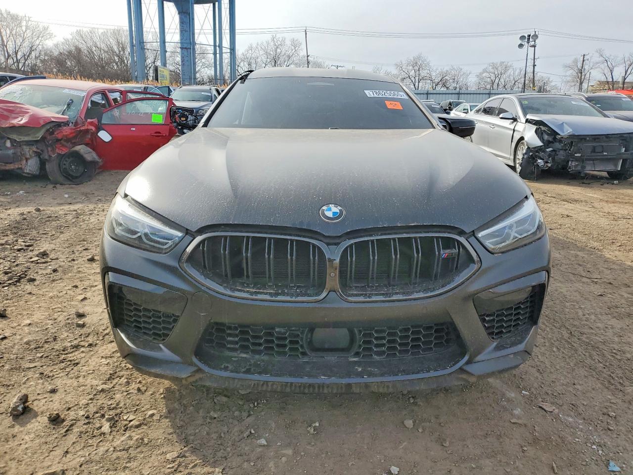 2022 BMW M8 - Фото 5