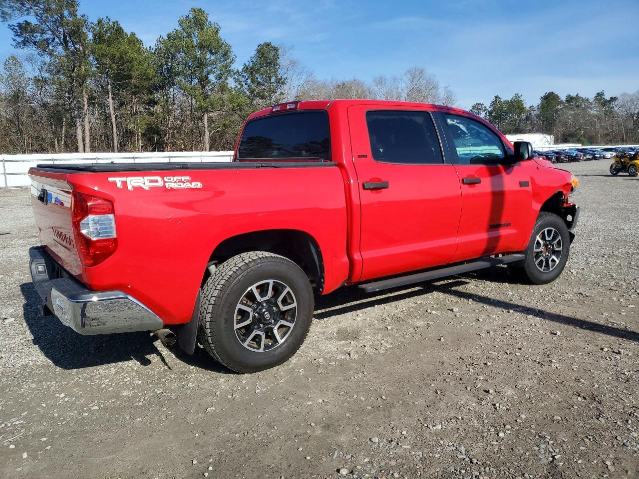 2016 Toyota Tundra Crewmax Sr5 - Image 3