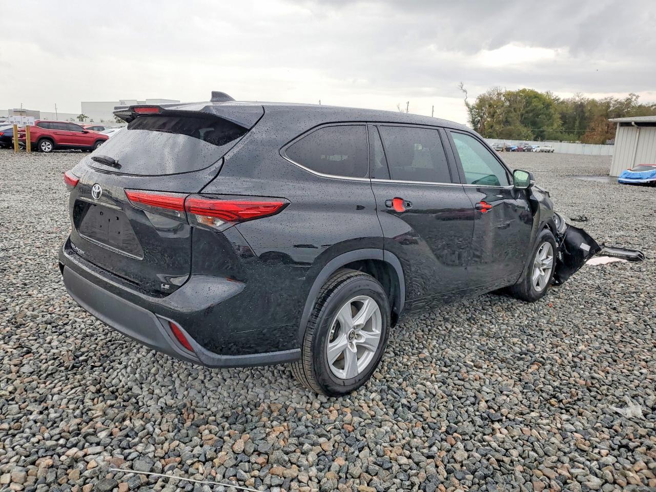 2021 Toyota Highlander Le - Фото 3