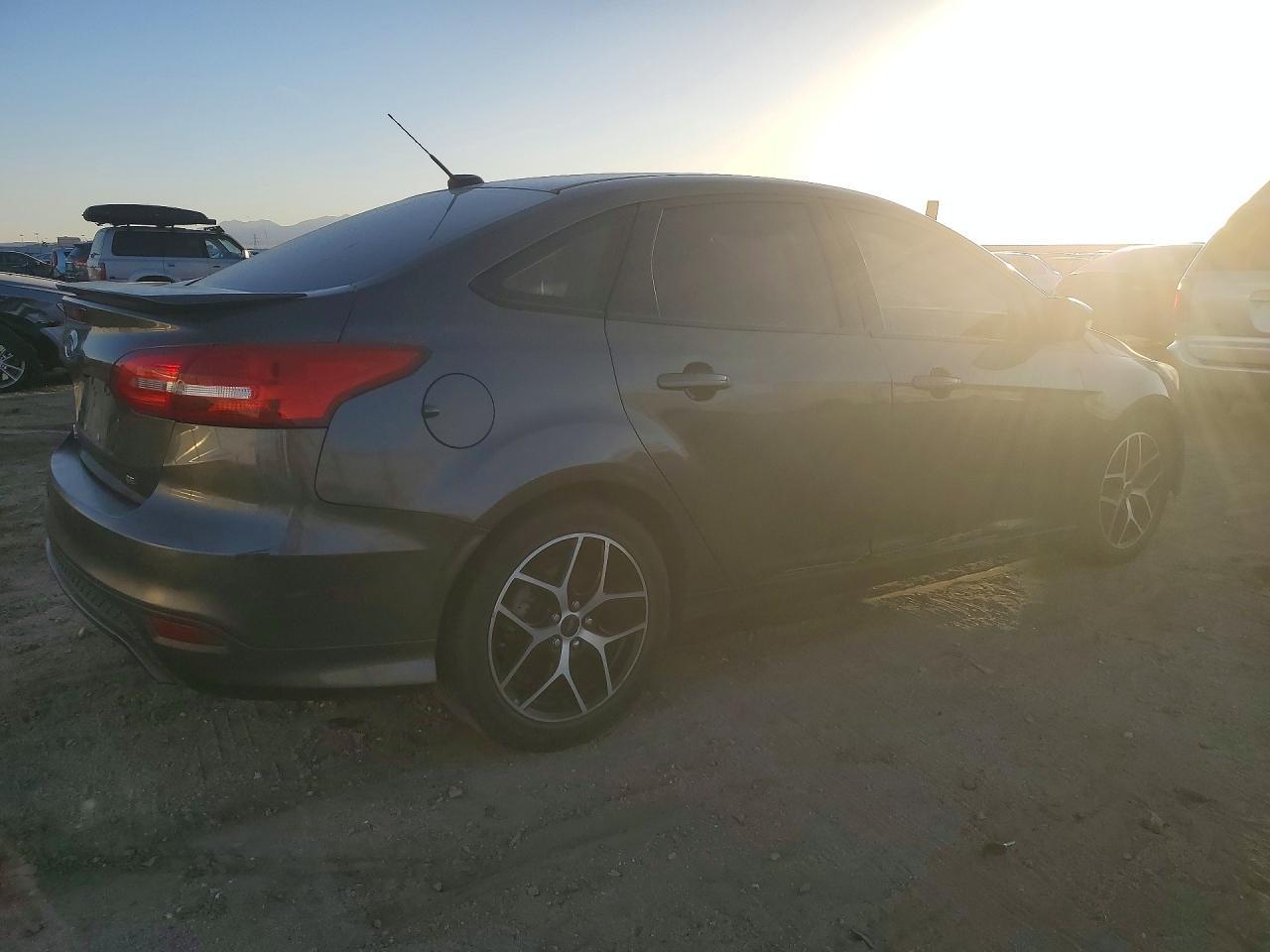 2017 Ford Focus Sel - Фото 3