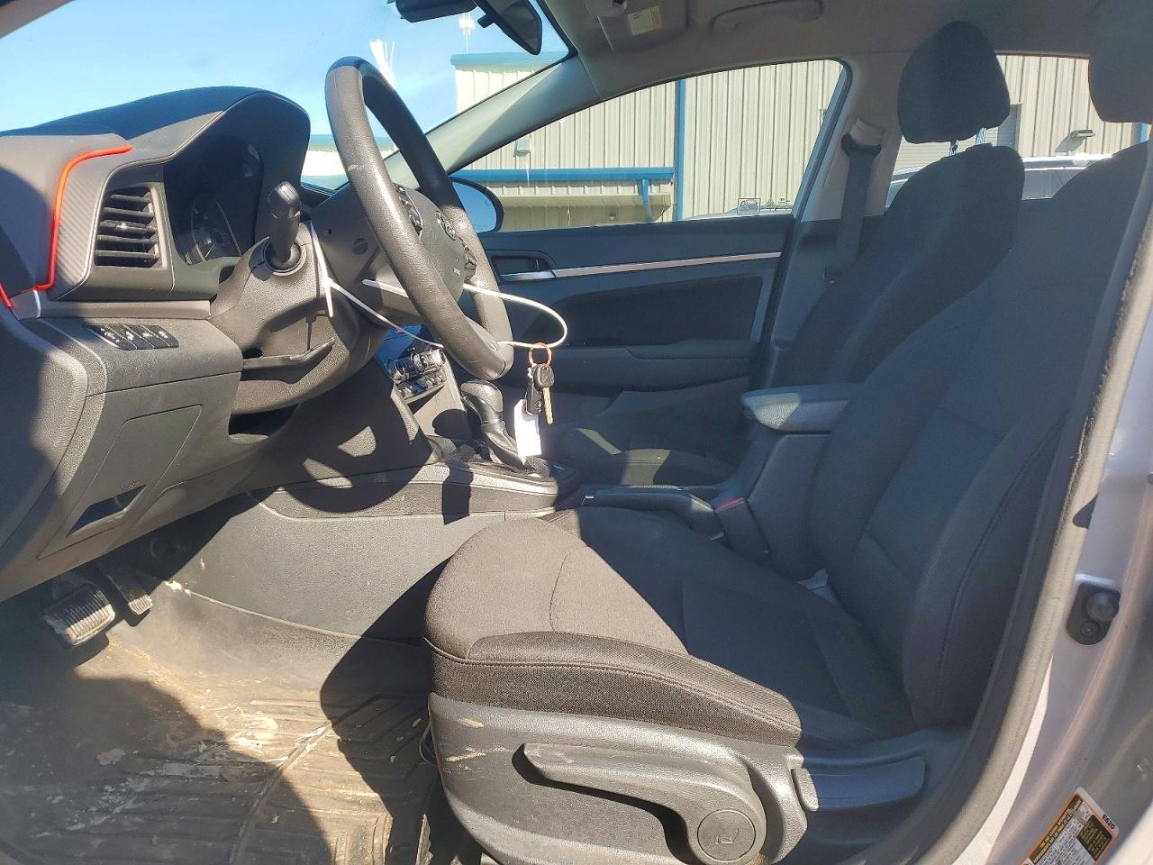 2020 Hyundai Elantra Sel - Фото 7