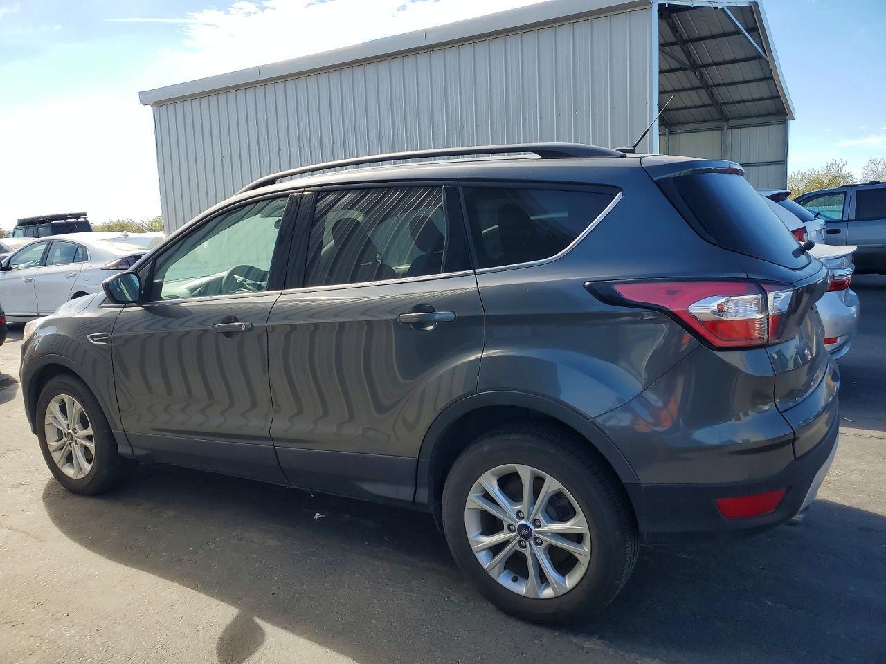 2018 Ford Escape Se - Image 2