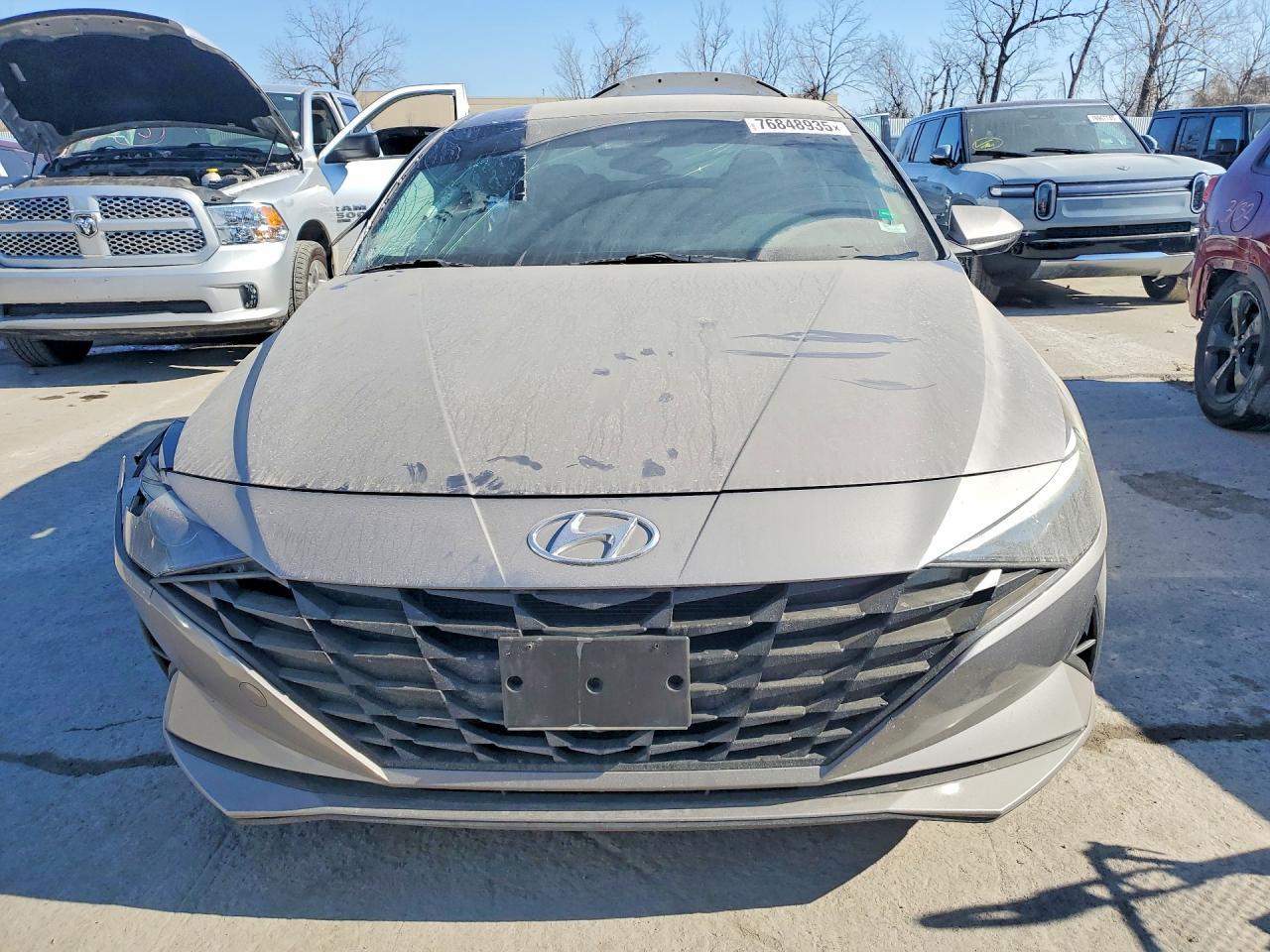 2021 Hyundai Elantra 4D - Image 5